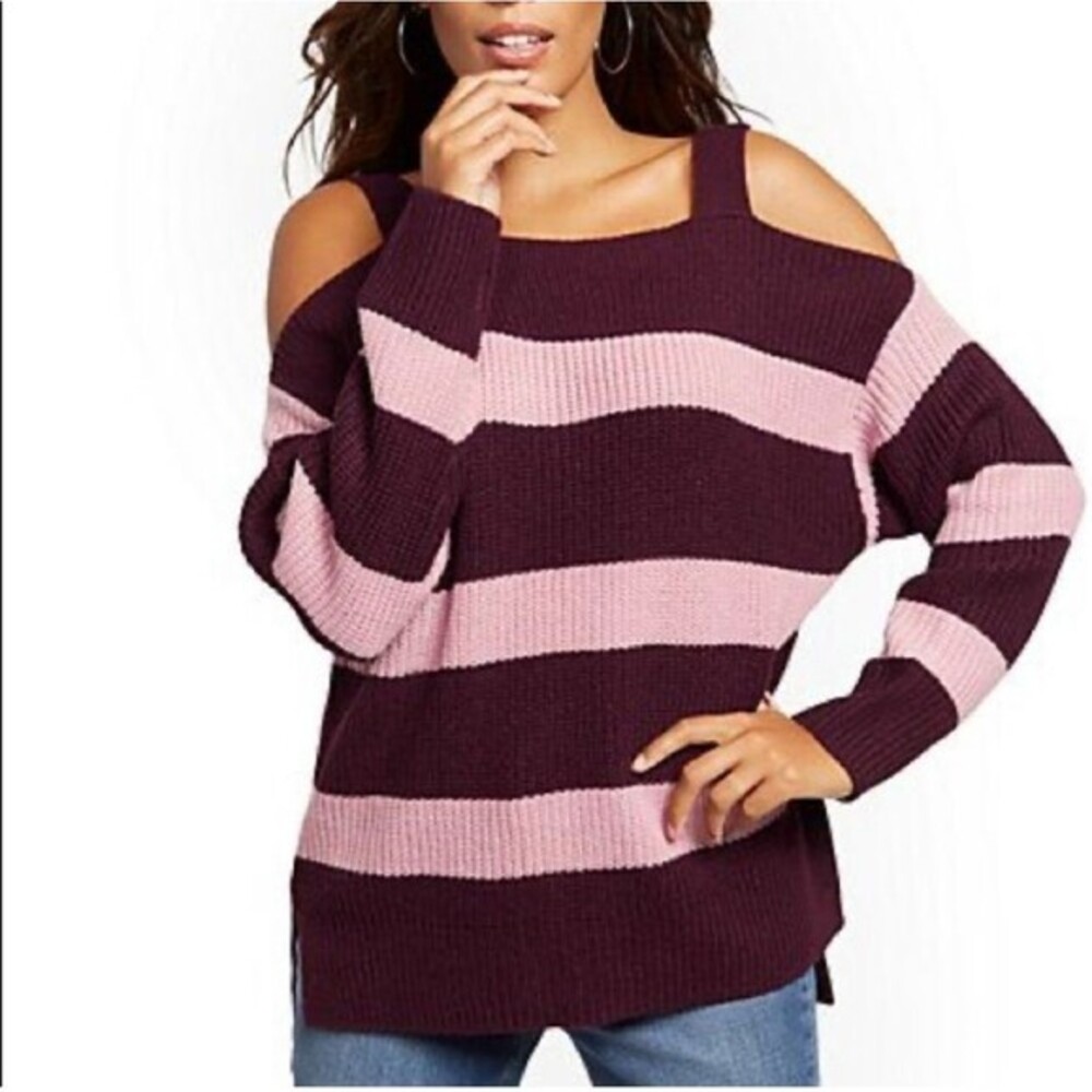 Its Our Time Womens Small Purple Striped Cold Shoulder Sweater‎ Cozy Small Snag